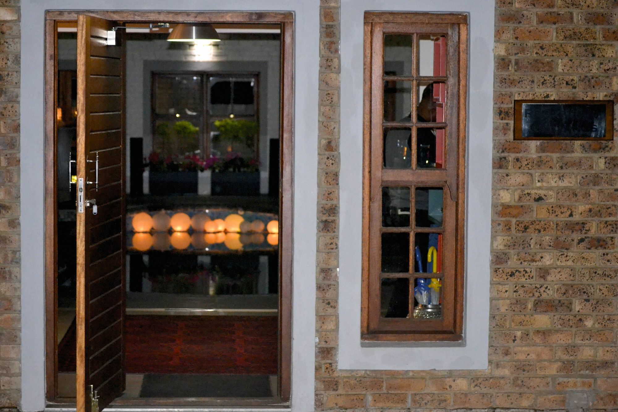 Yalla Yalla Boutique Hotel Witbank Exterior photo